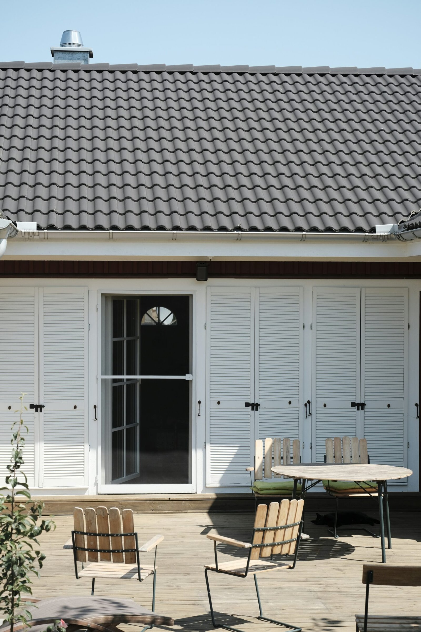 Urgence toiture Angoulême – réparation urgente avec remplacement de tuiles, solins et consolidation charpente pour une toiture solide et durable en Charente et Sud-Ouest